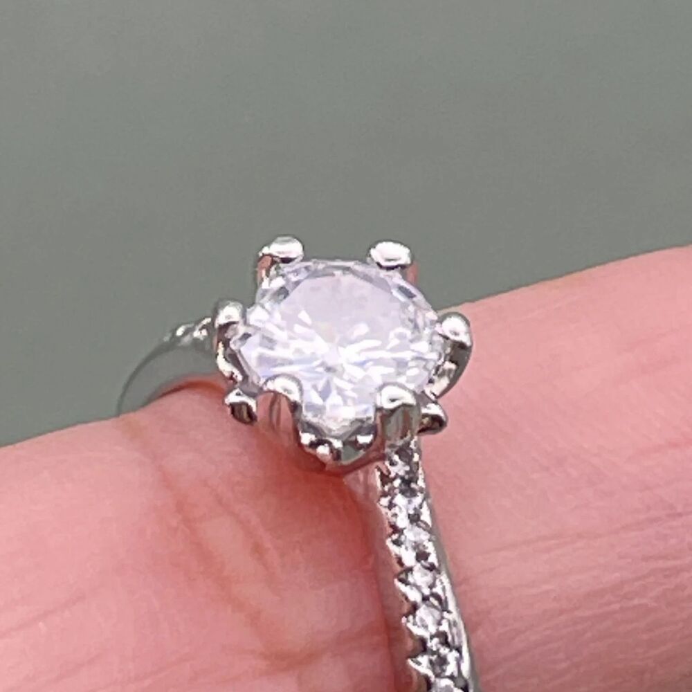 Woman Ring Silver Tone Cubic CZ Braided Round Faceted Cut Promise Size 6